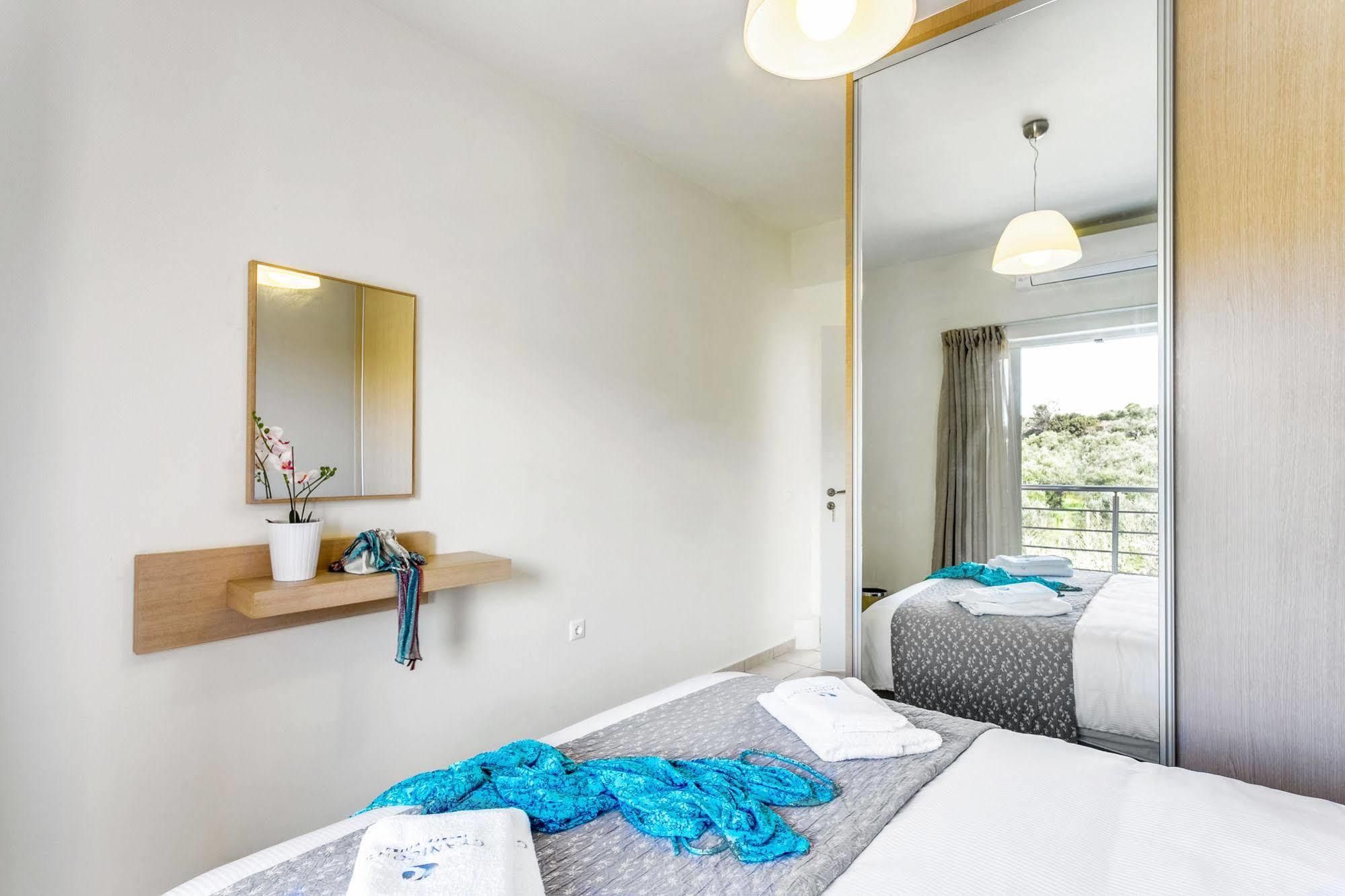 Cyan Icons Villas Tsivaras Екстер'єр фото