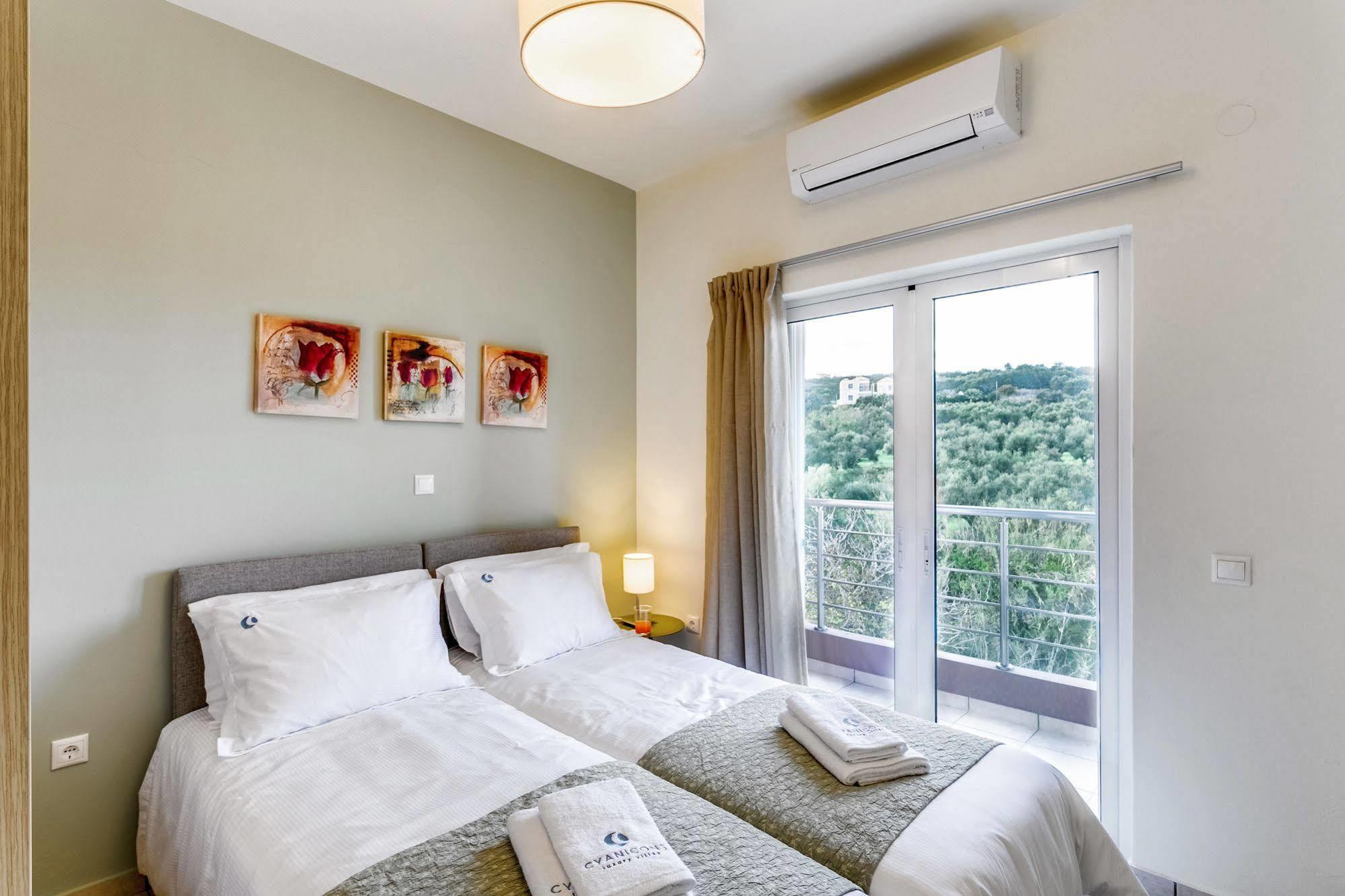Cyan Icons Villas Tsivaras Екстер'єр фото